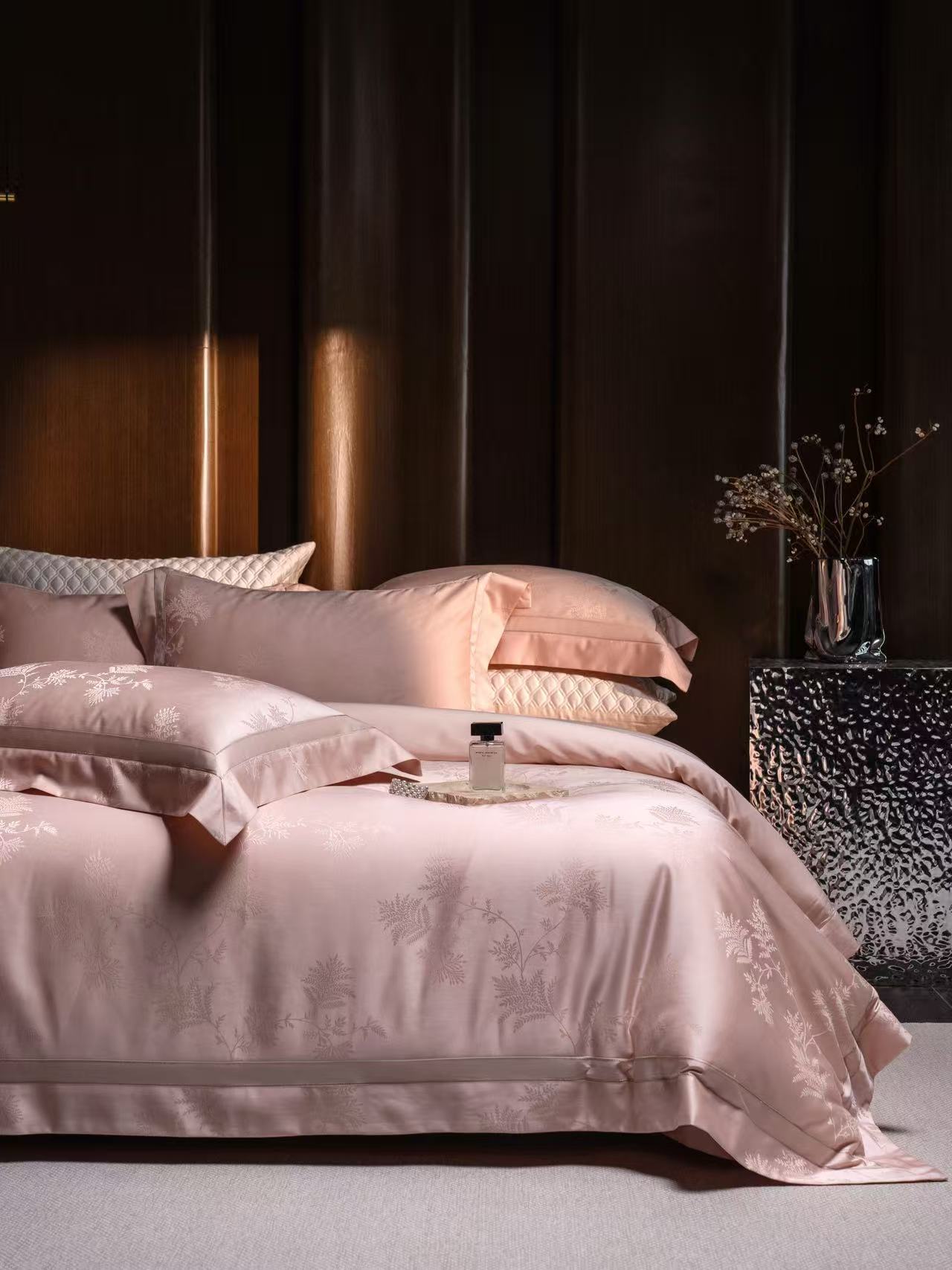 高級ピンク花柄ジャカード寝具セット、羽毛布団カバーセット、エ - Home Textiles Bedding のレビューと価格